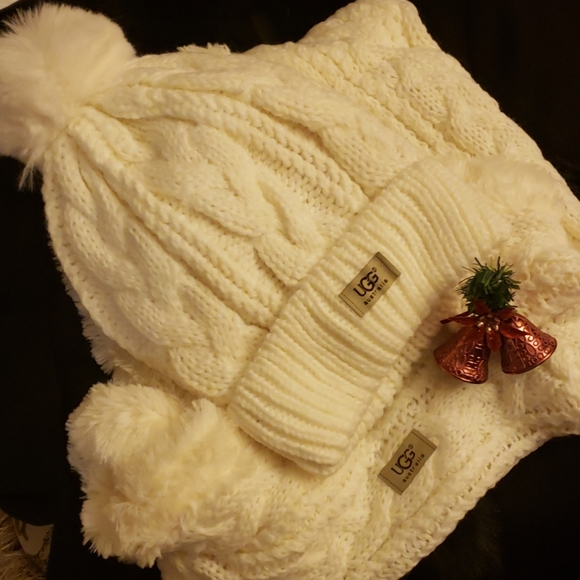 UGG Accessories - UGG HAT AND INFINITY SCARF SET NEW